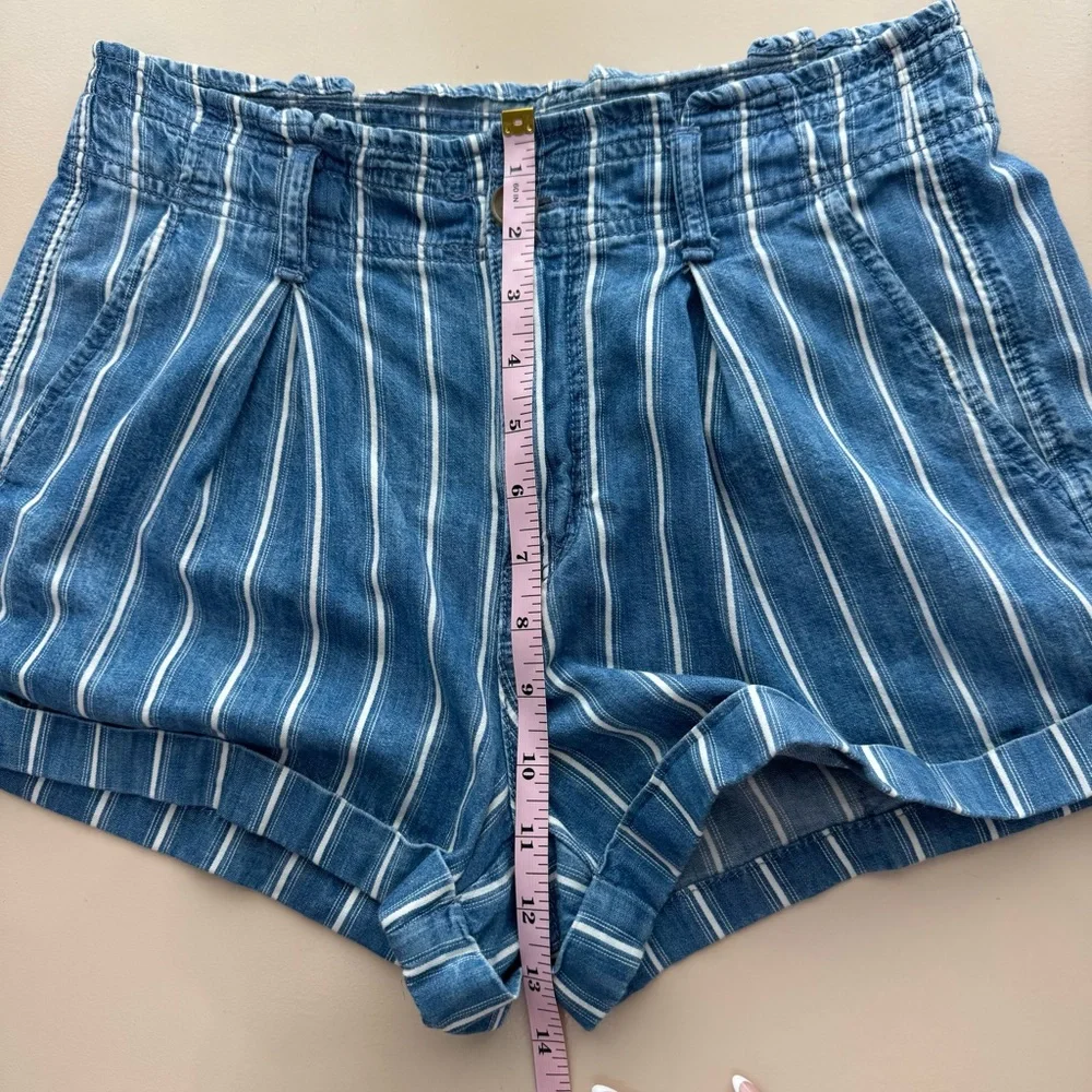 American Eagle Women’s High Rise Blue White Striped Denim Shorts Size 4 Small